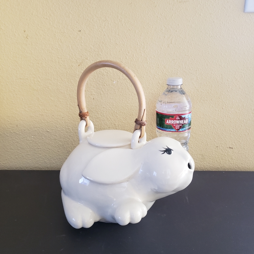 Ceramic bunny teapot - Picture 5 of 6